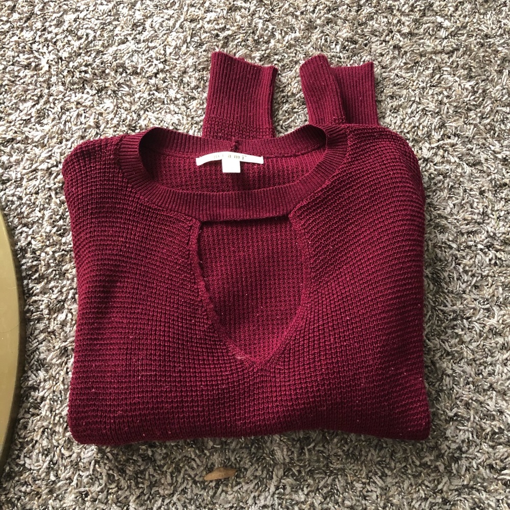 Francesca’s maroon key hole sweater